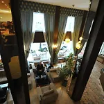 Rest Hotel